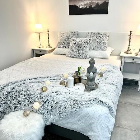 Apartmany Ellie ซนอยโม ภายนอก รูปภาพ