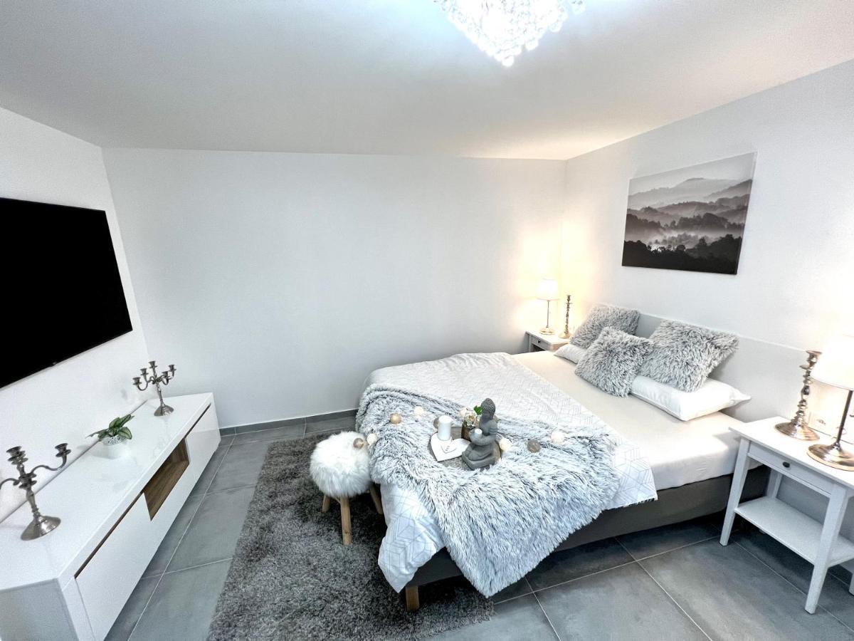 Apartmany Ellie ซนอยโม ภายนอก รูปภาพ